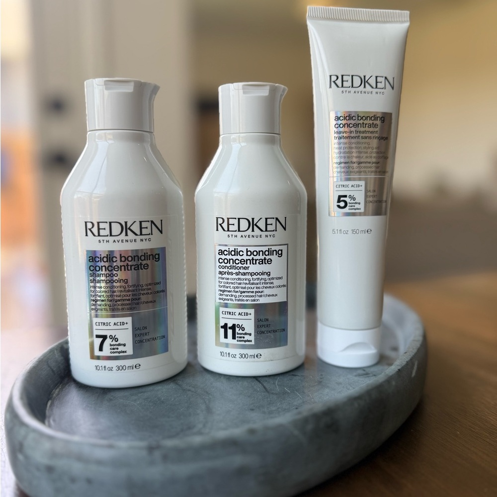 Redken Acidic Bonding Concentrate Shampoo, Conditioner & Leave-In full size Set